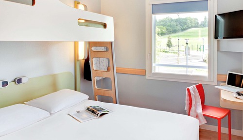 Triple Room, Multiple Beds