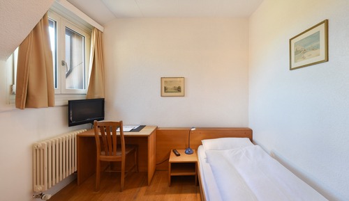 Economy Single Room