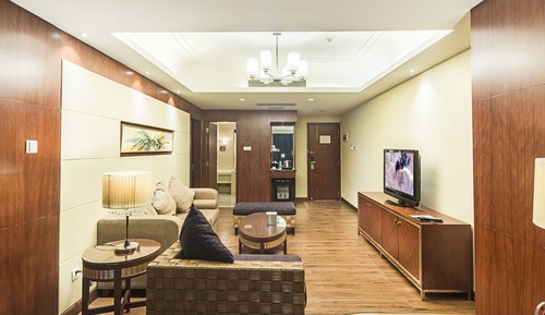 Deluxe Suite