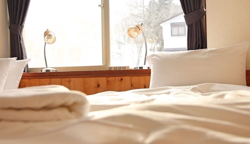 Classic Double or Twin Room (1 King Bed or 2 Twin Beds)