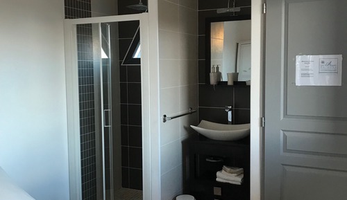 Double Room (2)