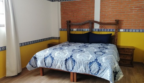 Family Room, 2 Bedrooms