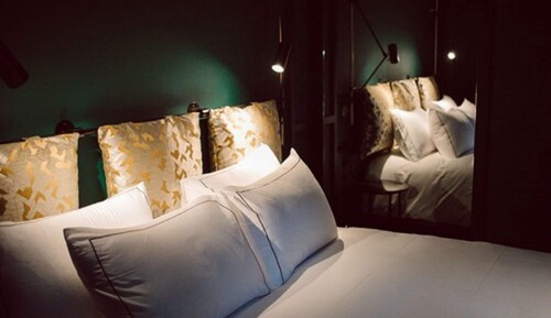 Superior Room, 1 King Bed