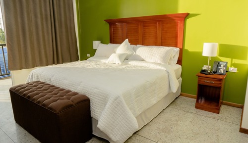 Deluxe Room, 1 King Bed