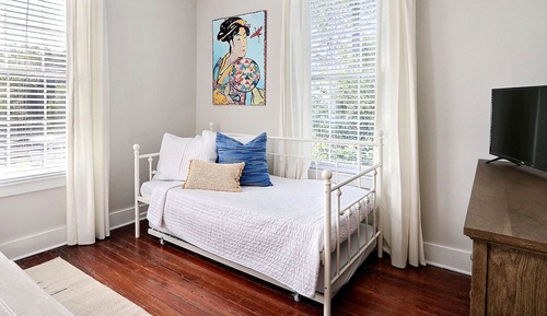 Apartment, Multiple Beds
