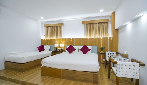 Triple Room