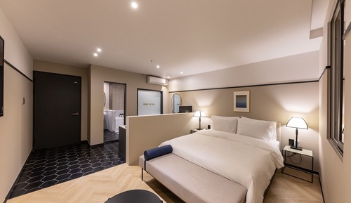 Deluxe Double Room (Breakfast Provided Except for Monday)