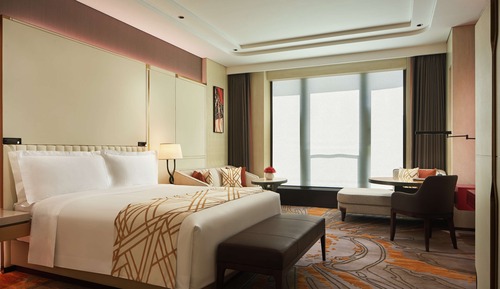 Suite, 1 King Bed, Accessible (Residence)