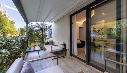 Classic Apartment, 1 Bedroom, Courtyard View