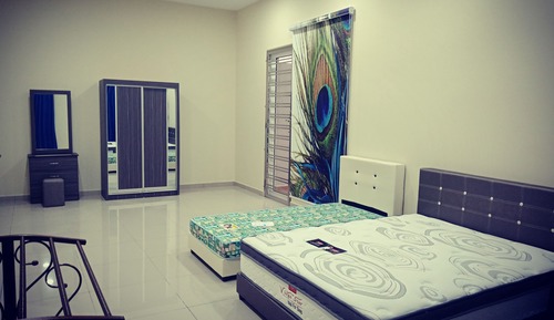 Family Room, Multiple Beds