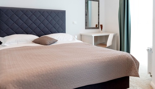 Junior Studio Suite, 1 Queen Bed