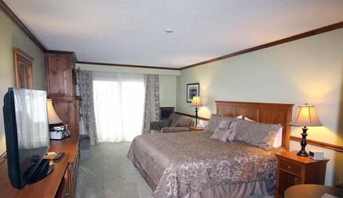 Deluxe Room, 1 King Bed with Sofa bed (River Front King)