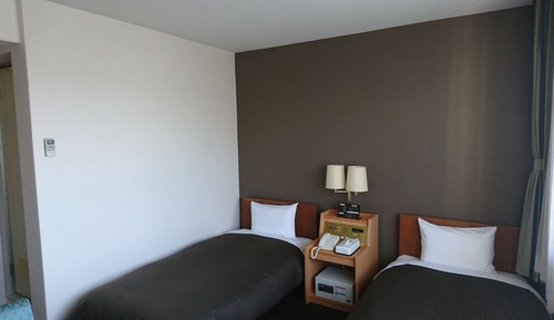 Twin Room B
