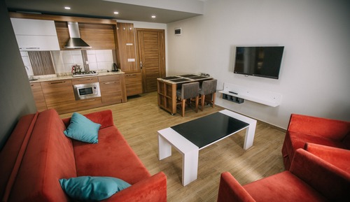 Suite, Balcony, Lake View