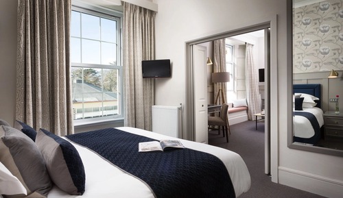 Signature Suite