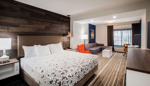 Deluxe Room, 1 King Bed, Non Smoking