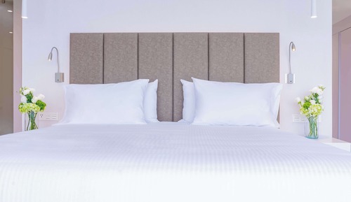 Standard Room (2 Double Beds)