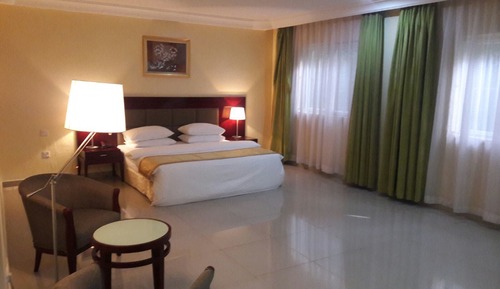 Executive Suite