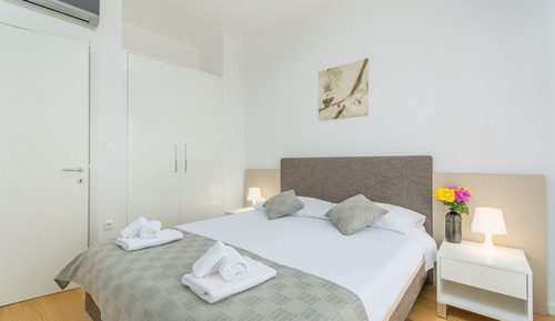 Premium Apartment, Garden View