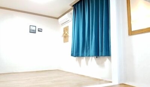 Grand Room (A)
