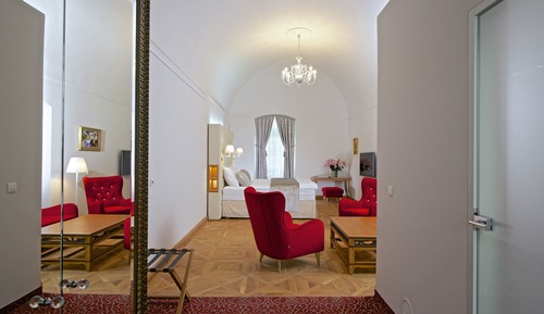 Deluxe Double Room (extra bed, park view, ground floor)
