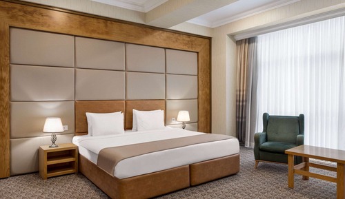 Standard Room, 1 King Bed, Non Smoking