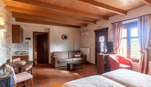 Classic Room, Jetted Tub
