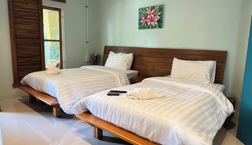 Standard Twin Room