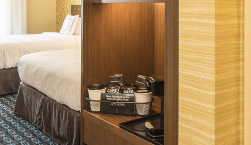 Room, 2 Queen Beds (Mobility/Hearing Access, Roll-In Shwr)