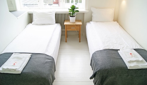 Small Double Room, Shared Bathroom