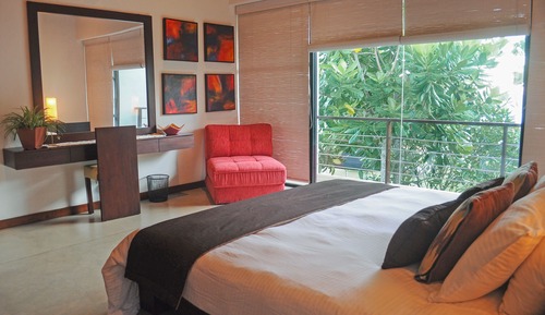 Ocean Room 