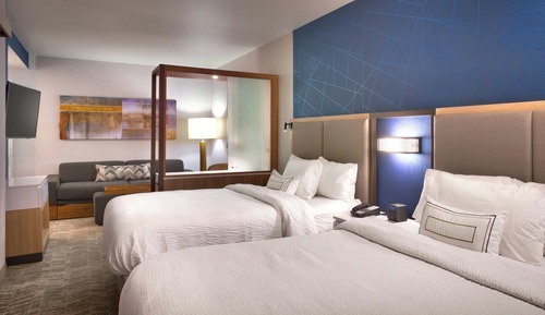 Suite, Multiple Beds