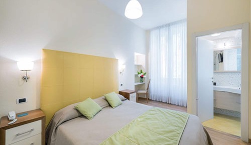 Basic Room, 1 Queen Bed