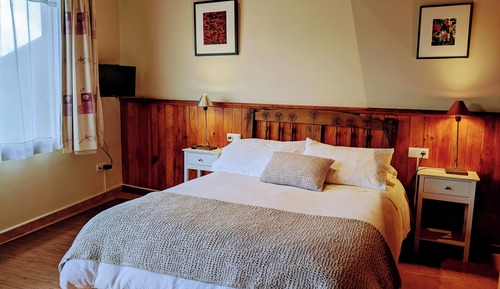 Panoramic Double Room, Pool Access, Valley View