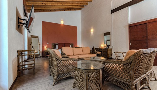 Suite, 1 King Bed, Accessible, Non Smoking