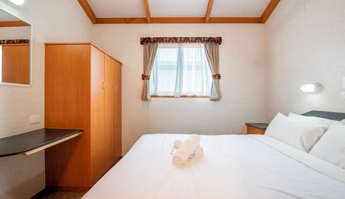 Spa Cabin