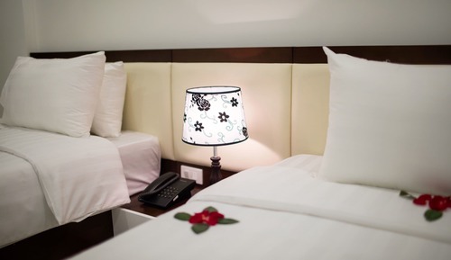 Deluxe Double or Twin room – Internal window