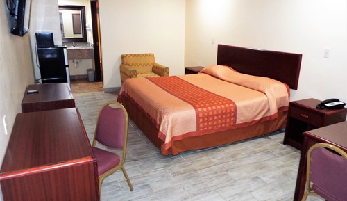 Classic Room, 1 King Bed