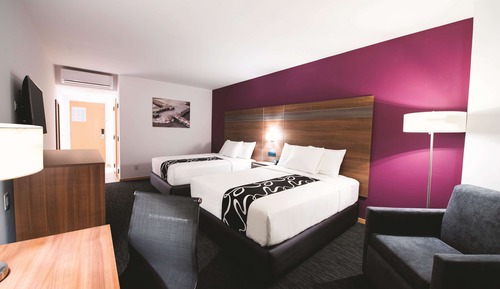 Room, 2 Queen Beds, Non Smoking, Courtyard View