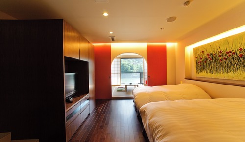Room, Non Smoking, River View (305)