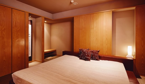 Deluxe Room, 2 Bedrooms, Non Smoking, River View (211)