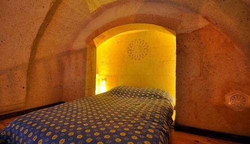 Deluxe Quadruple Room, 1 Bedroom, Non Smoking, Courtyard View