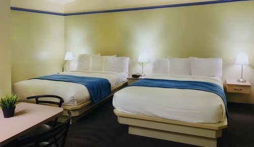 Standard Room, 2 Double Beds