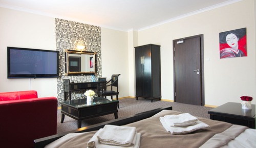 Double Room (King)
