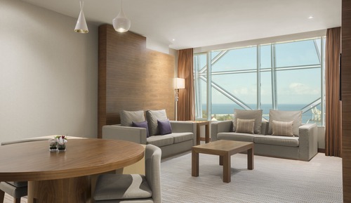 Executive Suite, 1 King Bed, Smoking