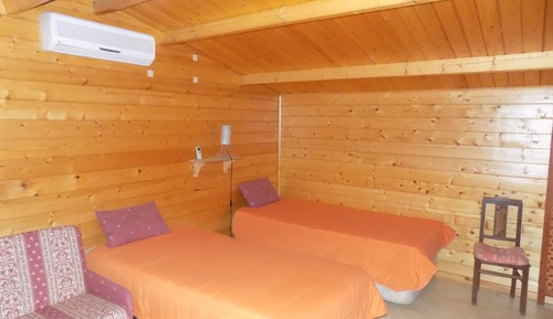 Bungalow (2 Adults)