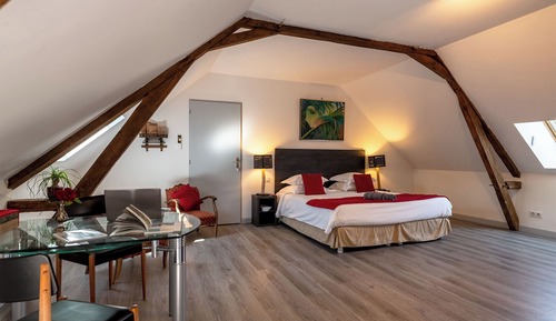 Superior Double Room, Ensuite (Chambre Lucy)
