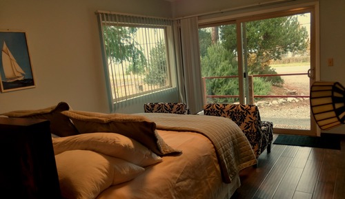 Standard Room, 1 Queen Bed, Kitchenette, Bay View