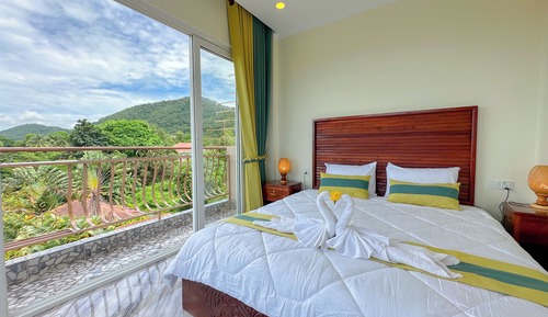 Romantic Double Room, 1 Queen Bed, Balcony, Sea Facing