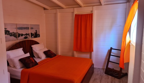 Junior Bungalow